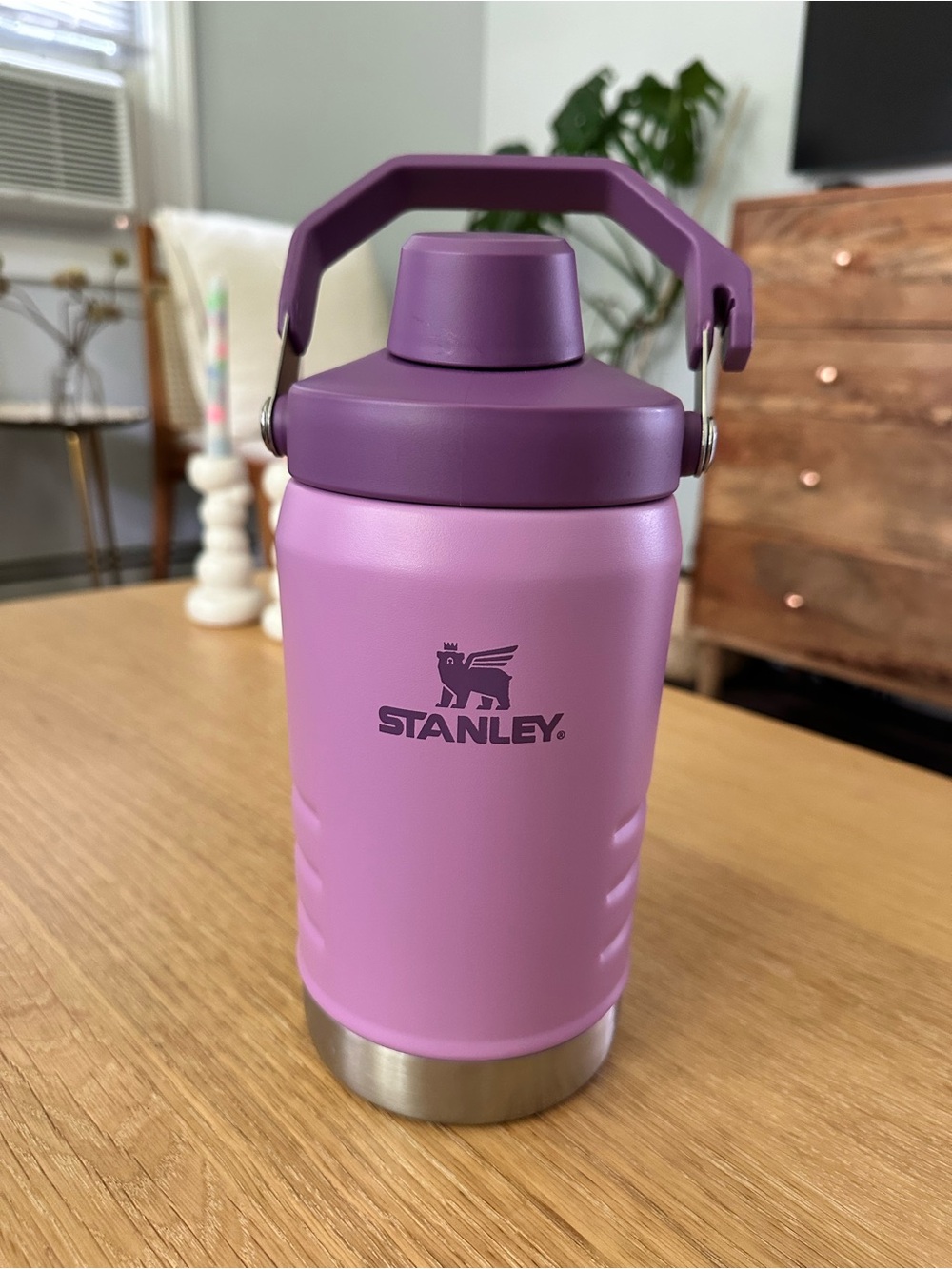NWOT Stanley Purple and Lavender Ice Flow Insulated Travel Jug with Handle 40oz.